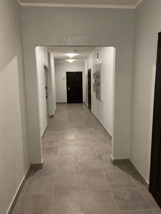קייב Crystal Apartaments מראה חיצוני תמונה