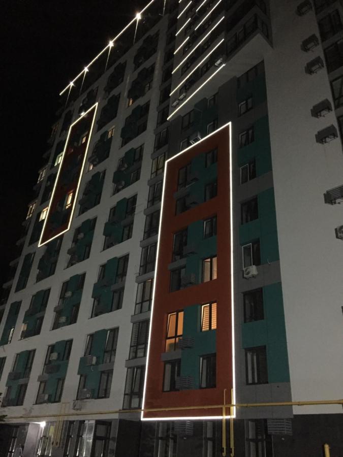 קייב Crystal Apartaments מראה חיצוני תמונה