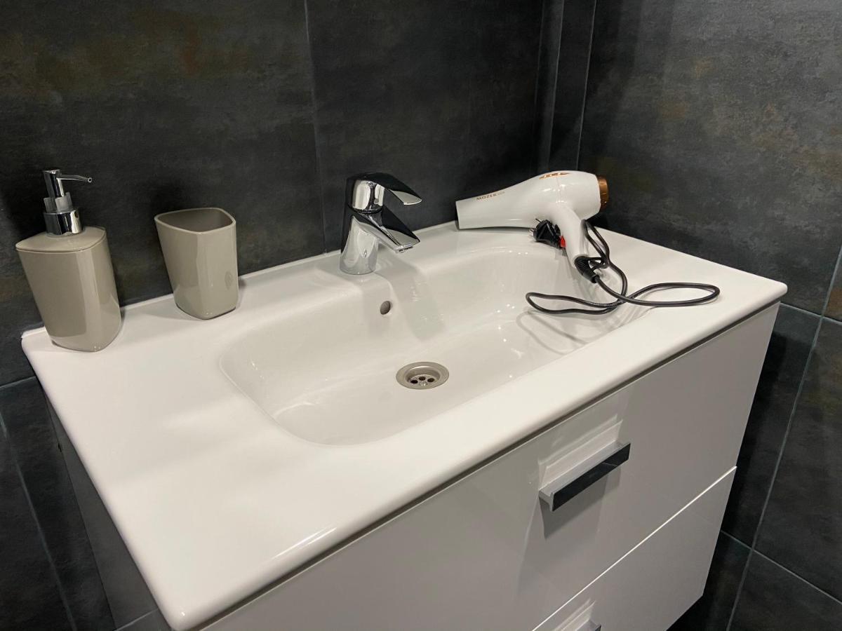 קייב Crystal Apartaments מראה חיצוני תמונה