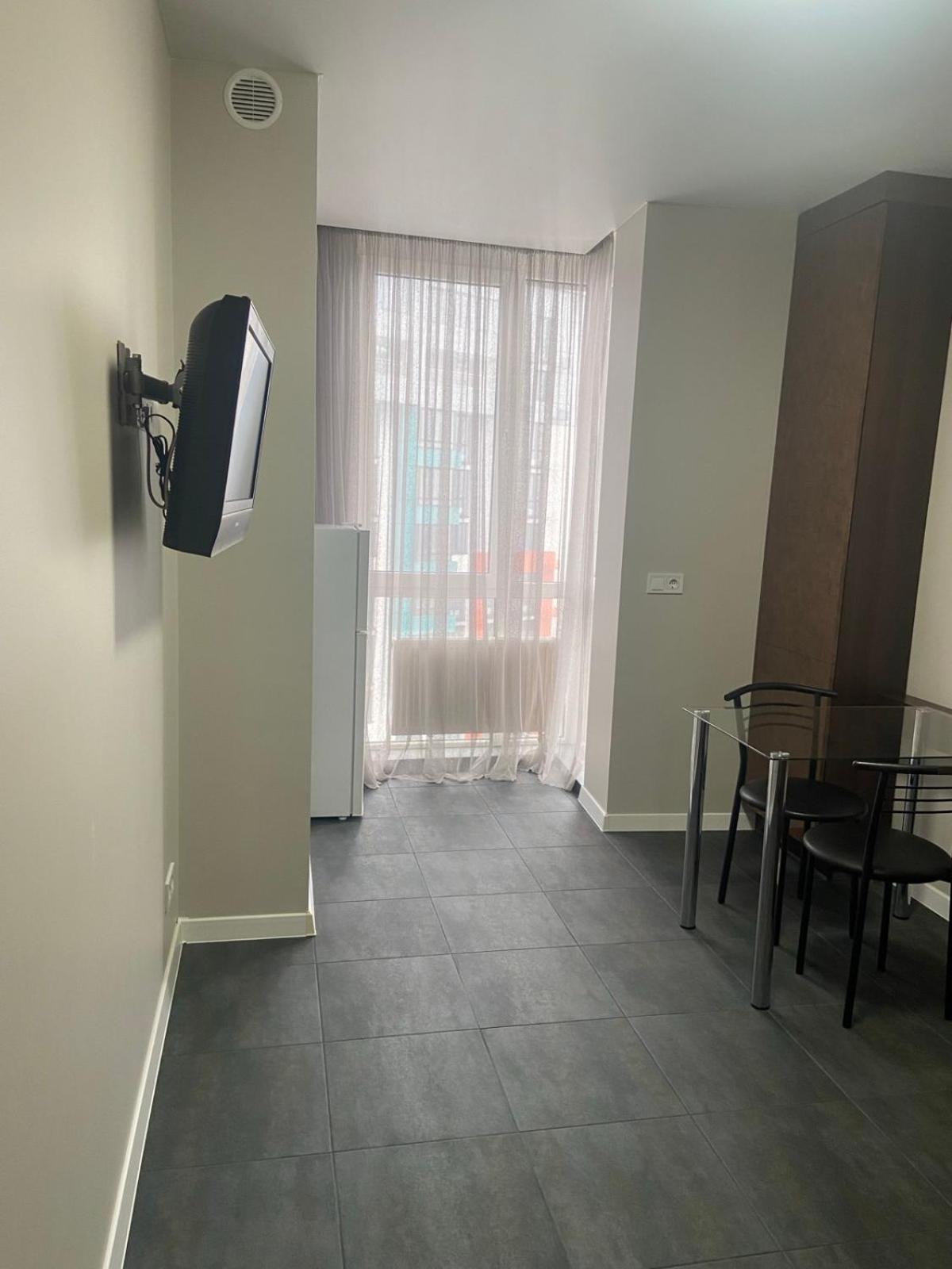 קייב Crystal Apartaments מראה חיצוני תמונה